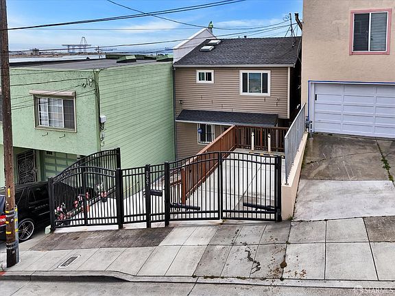 3rd image of 2937 Griffith St