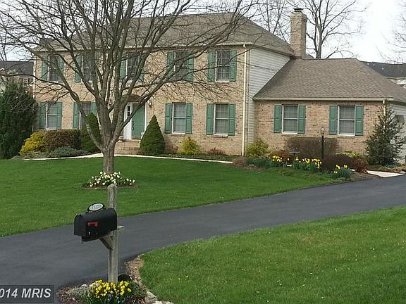 3rd image of 11120 Eastwood Dr