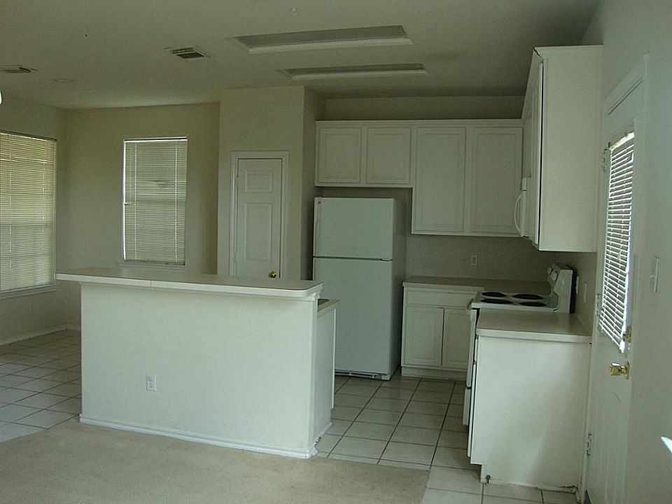 1st image of 16515 Cairngrove Ln