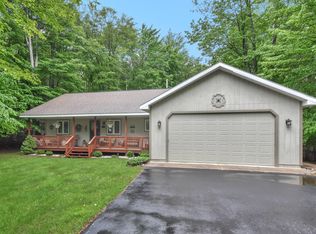 1430 Apple Hill Cir, Gaylord, MI 49735