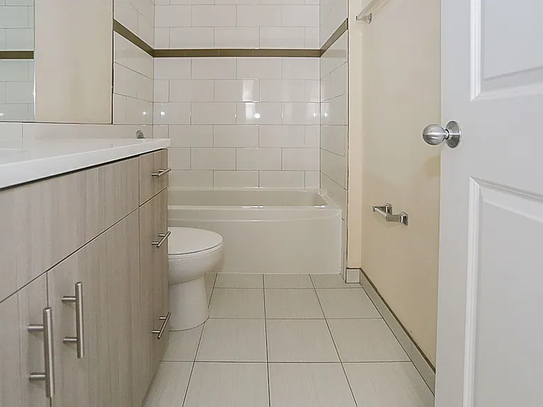 3709 N Wilton Ave #2 — Photo 6