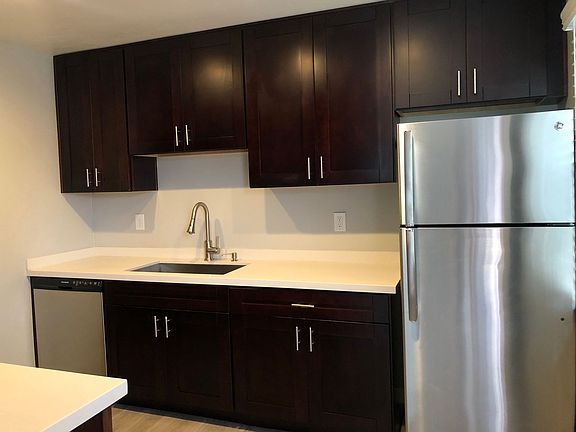 2nd image of 4724 Point Loma Ave #47285