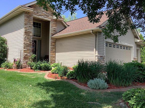 2nd image of 22468 Evergreen Cir