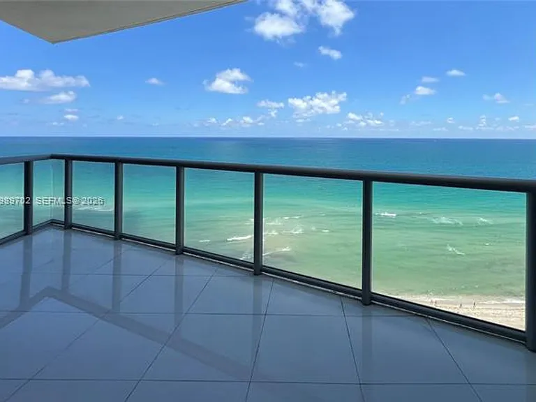 17121 Collins Ave #1905 — Photo 2