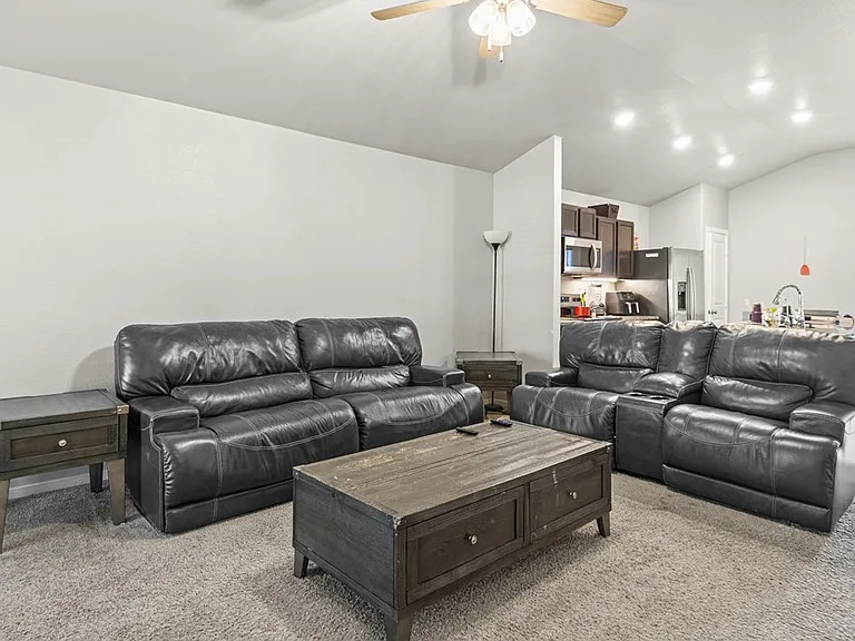 9407 Ratliff Ridge Ave — Photo 9