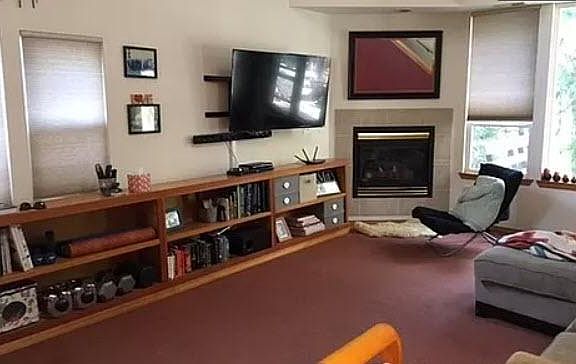 4th image of 8219 23rd Pl NE