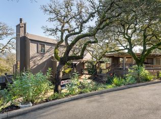 14 Oak Grove Way, Napa, CA 94559