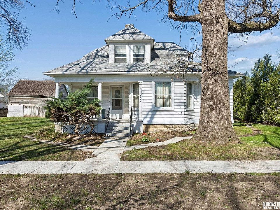1st image of 202 Eldon St