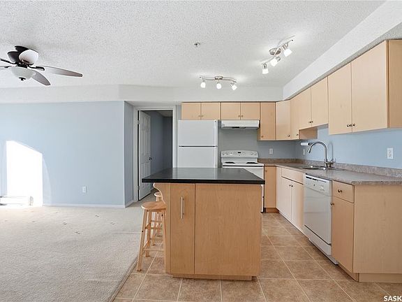 5th image of UNIT 107-303 Lowe ROAD