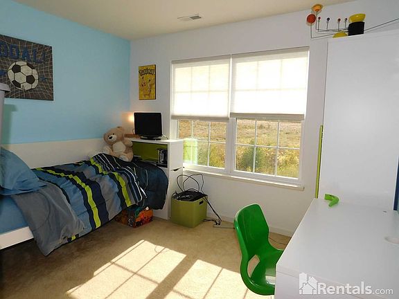 5th image of 9882 Williams Dr