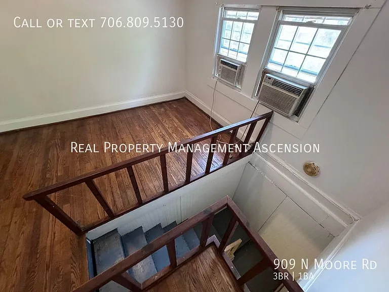909 N Moore Rd — Photo 18