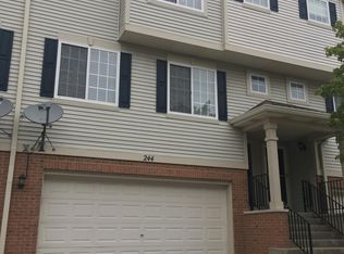 244 Timber Trails Blvd, Gilberts, IL 60136