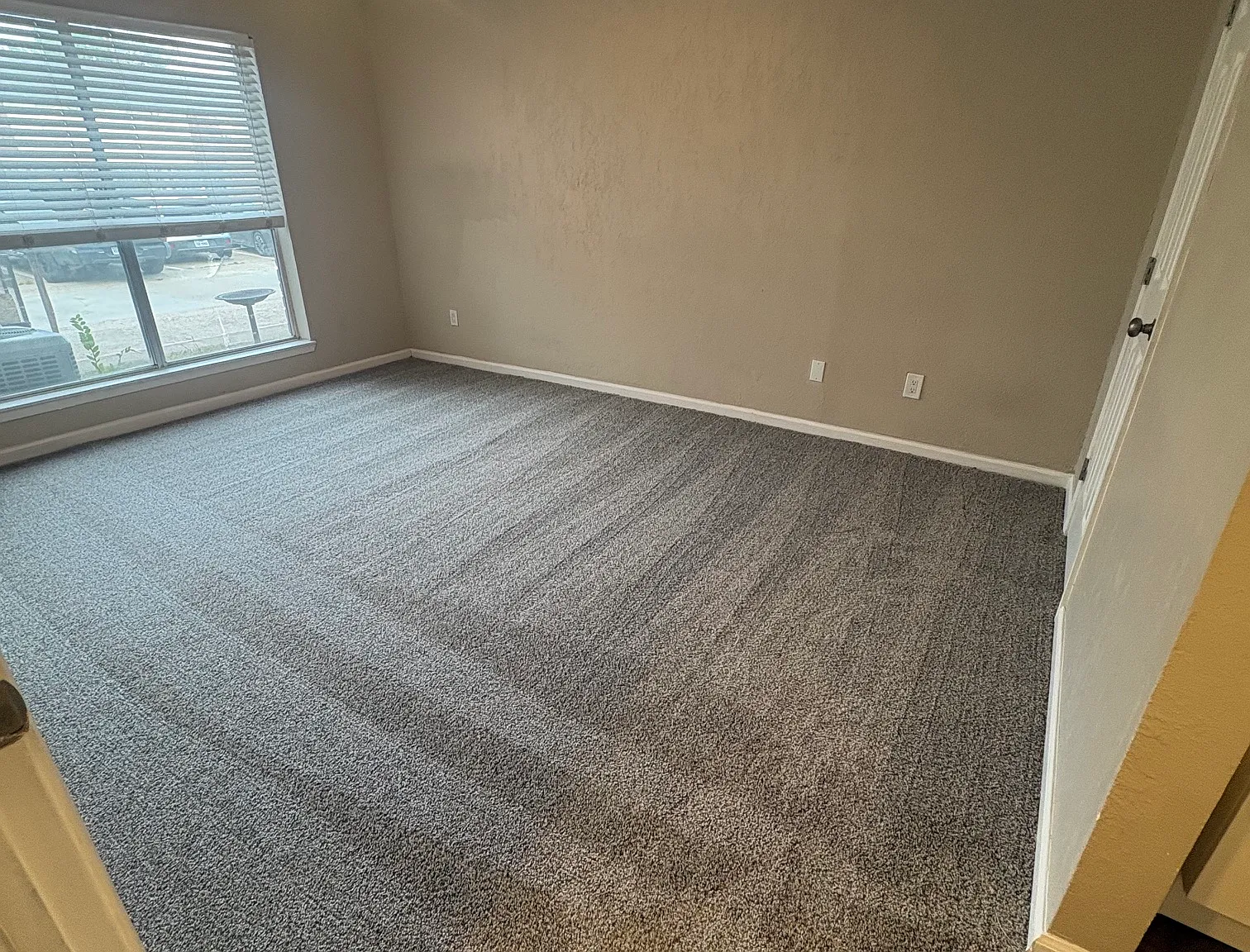 2 bed, 995 sqft, $1,295 — Photo 4
