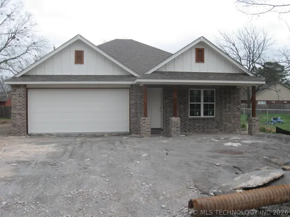 837 S Wood St, Pryor, OK 74361