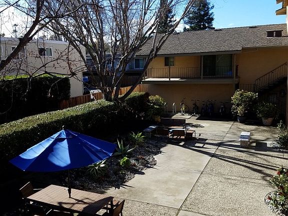 2nd image of 284 Tyrella Ave APT 10