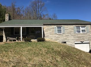 521 Spring St, Bridgeport, OH 43912