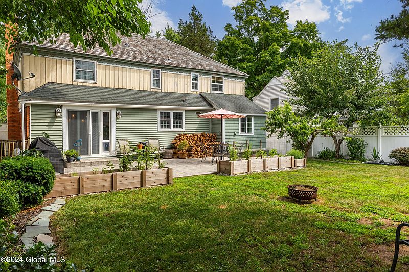 4th image of 156 Brevator Street