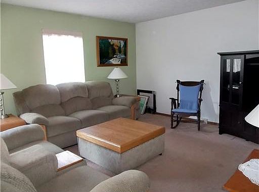 2nd image of 757 Sunset Cir
