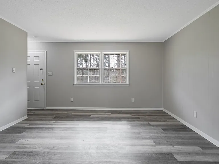 4202 S Dowfield Dr — Photo 4