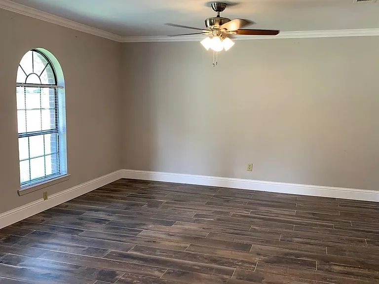 1021 Autumn Cir #A — Photo 8