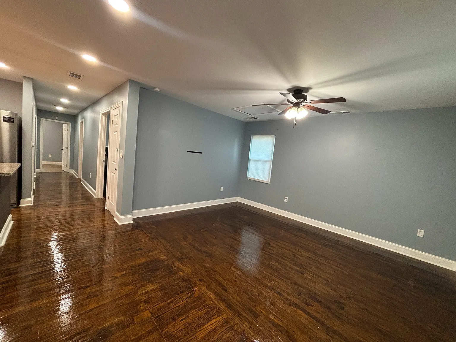 3 bed, 1326 sqft, $1,900 — Photo 3