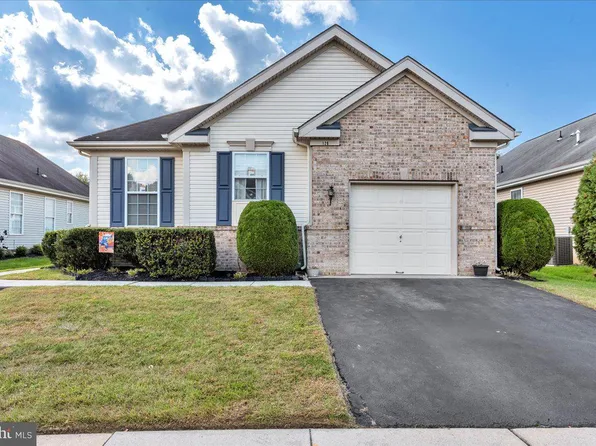 126 Paisley Pl, Hainesport, NJ 08036