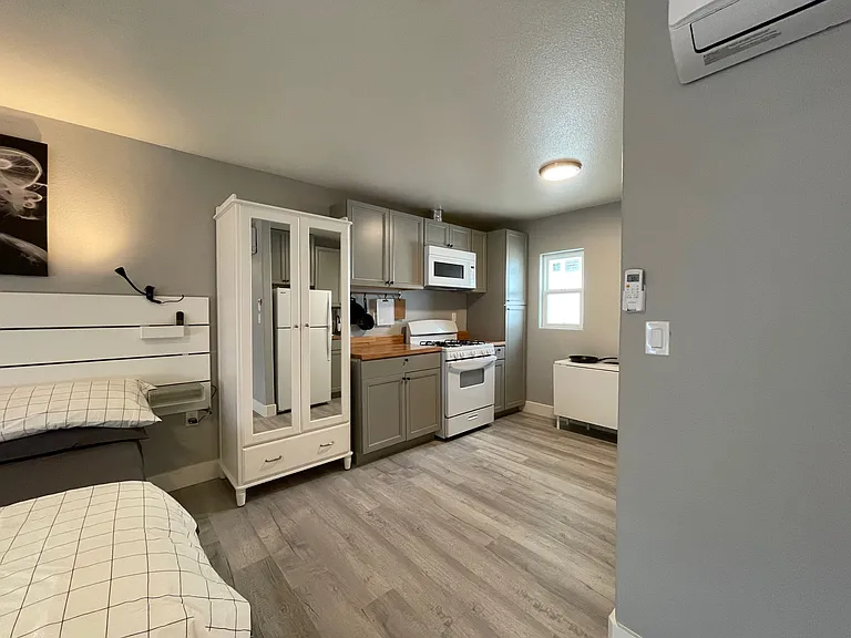 725 S Tehama St #7 — Photo 14