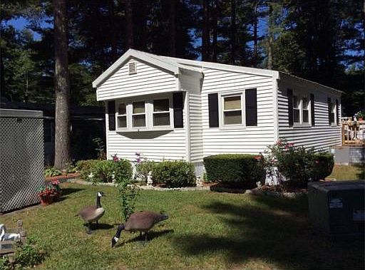 1st image of 6 Parkwood Dr