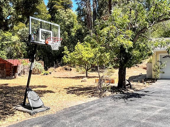 3rd image of 20616 Brookwood Ln