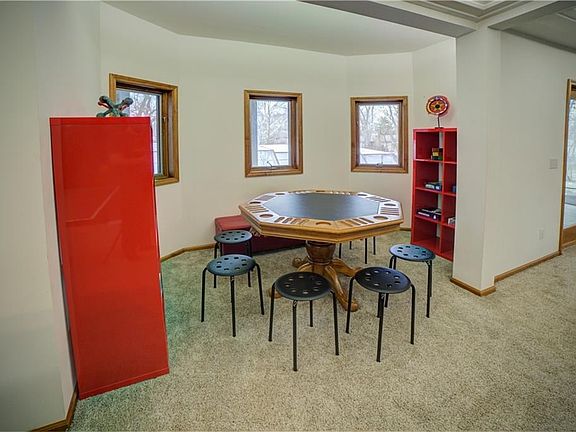 4th image of 7 Eastwood Ct
