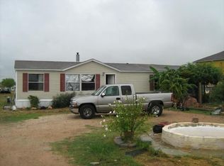 8737 Linden Rd, Del Valle, TX 78617