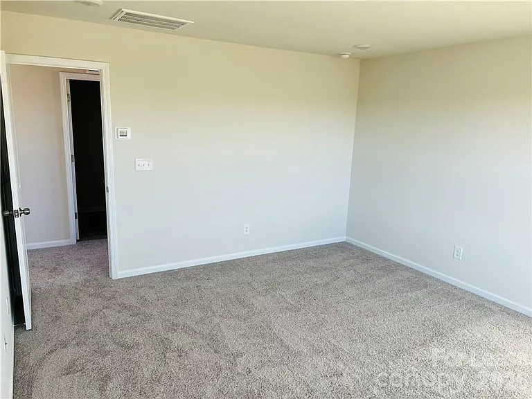 1015 Maylen Trce — Photo 8