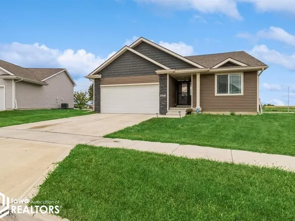 3221 Linden Dr SW, Bondurant, IA 50035