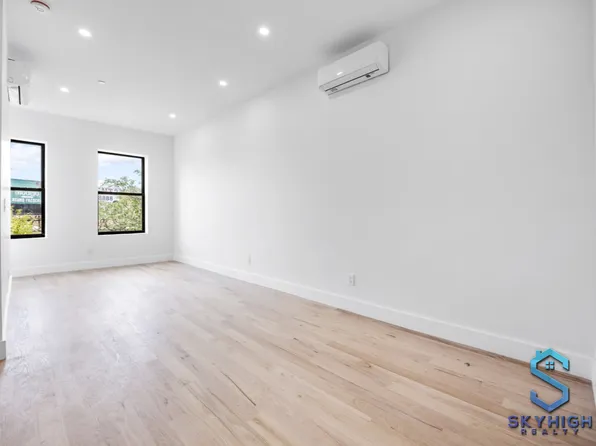 56-34 Myrtle Avenue image 5 of 11