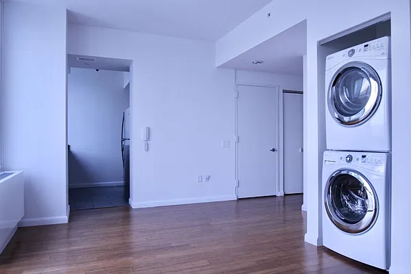 Rented by The Dermot Realty Management Company | media 26