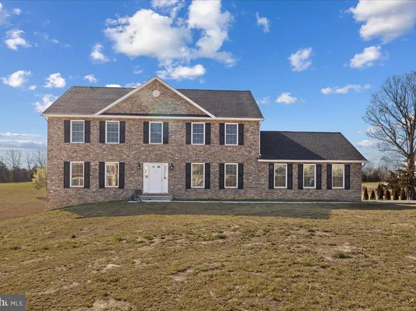 175 Little Sorrel Dr, Middletown, VA 22645