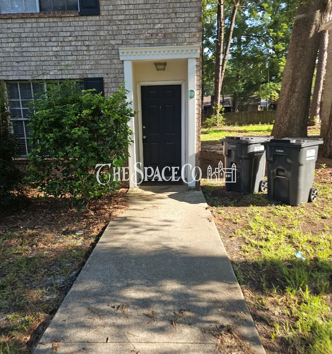 2 bed, 1.5 bath, 988 sqft, $2,500 — Photo 4