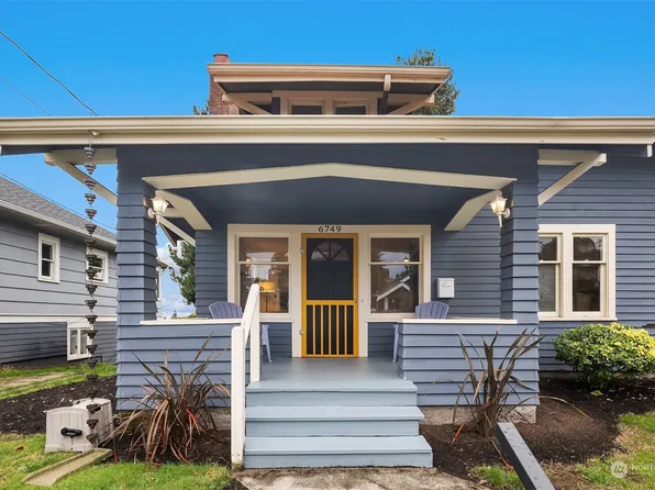 6749 Sycamore Avenue NW, Seattle, WA 98117