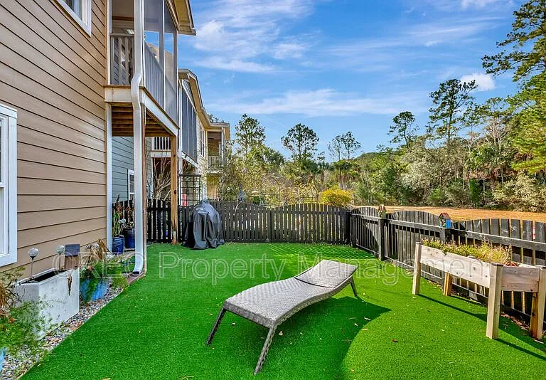 147 Palm Cove Way — Photo 31