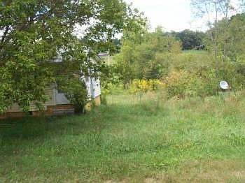 2nd image of 167 Chestnut Hill Cv