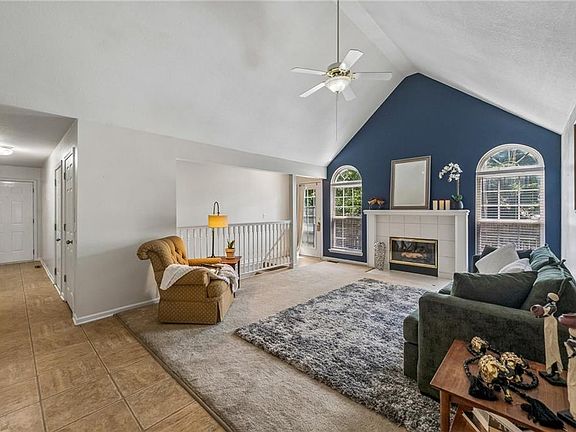 4th image of 7102 Kingston Ct #A