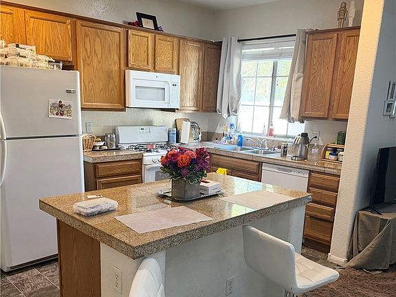 4th image of 6408 Yucca Ridge Ct