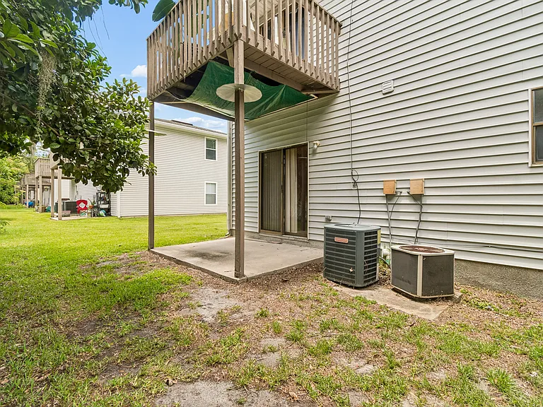 702 Meadowbrook Dr — Photo 29