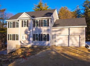 22 Hutchinson St #127-30, Nashua, NH 03060