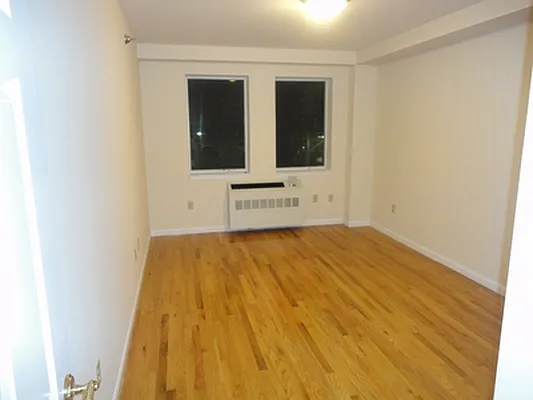 Rented by Urban Realty NYC | media 26