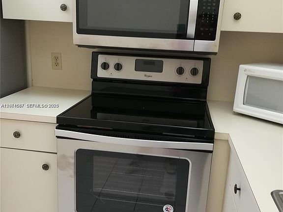 5th image of 13455 SW 9th Ct APT 117J