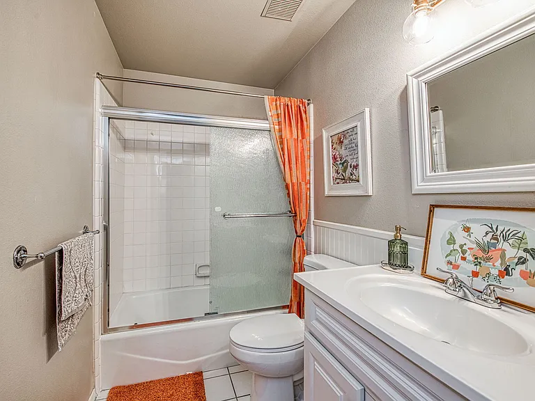 921 E Foxhill Dr — Photo 22