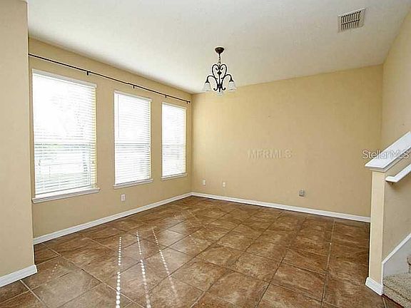 5th image of 2221 Pine Oak Trl