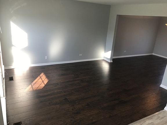 3rd image of 1417 S Abington Ln