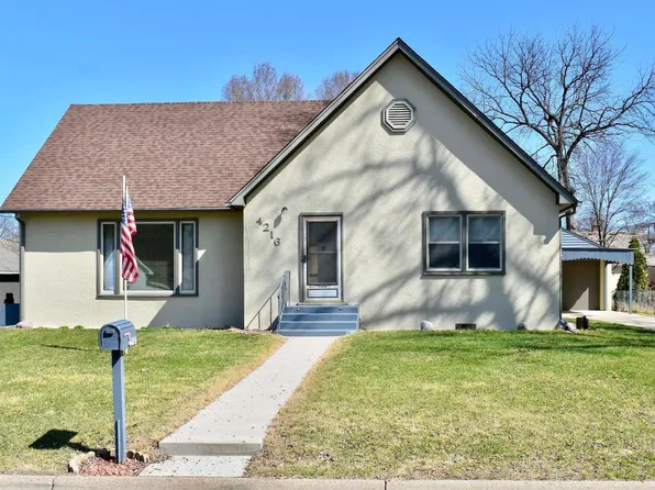 4216 W 8th St, Winona, MN 55987